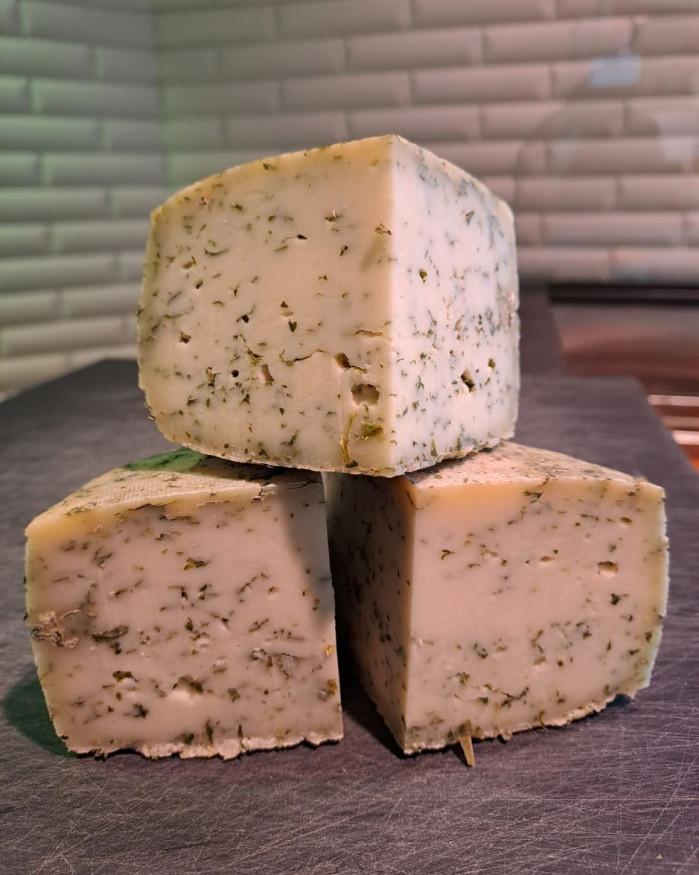 TOMME DE CHEVRE (AIL DES OURS)