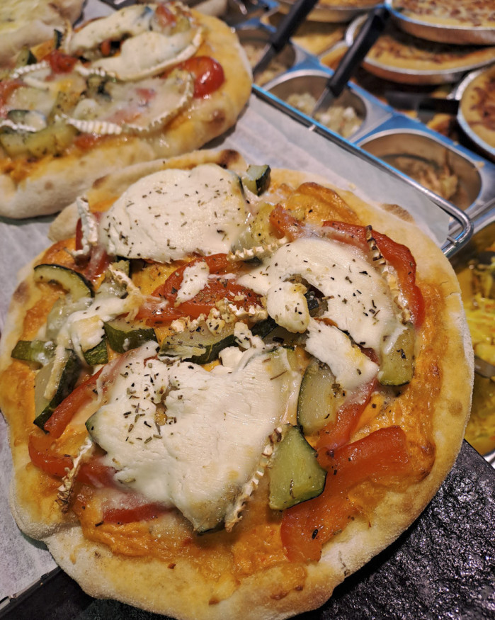 PINSA Chèvre-Courgettes-poivrons