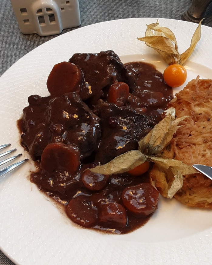 Daube de sanglier cuisinée