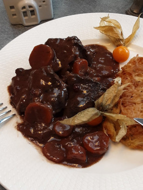 Daube de sanglier cuisinée