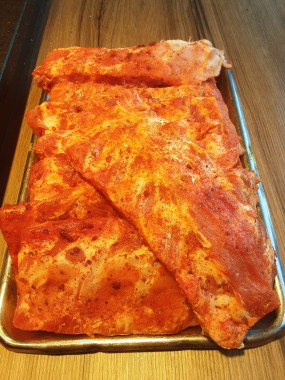 Piano de porc mariné (cru)
