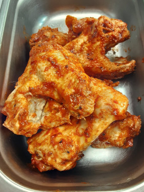 Aileron de poulet mariné (cuit)