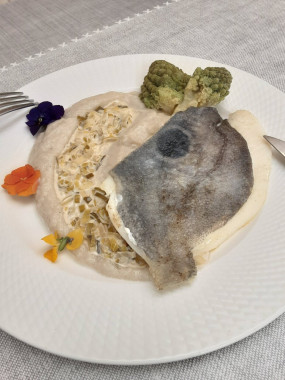 MENU Filet de Saint-Pierre sauce Champagne