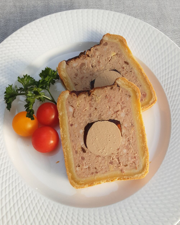 Pâté en croûte foie de canard et girolles 