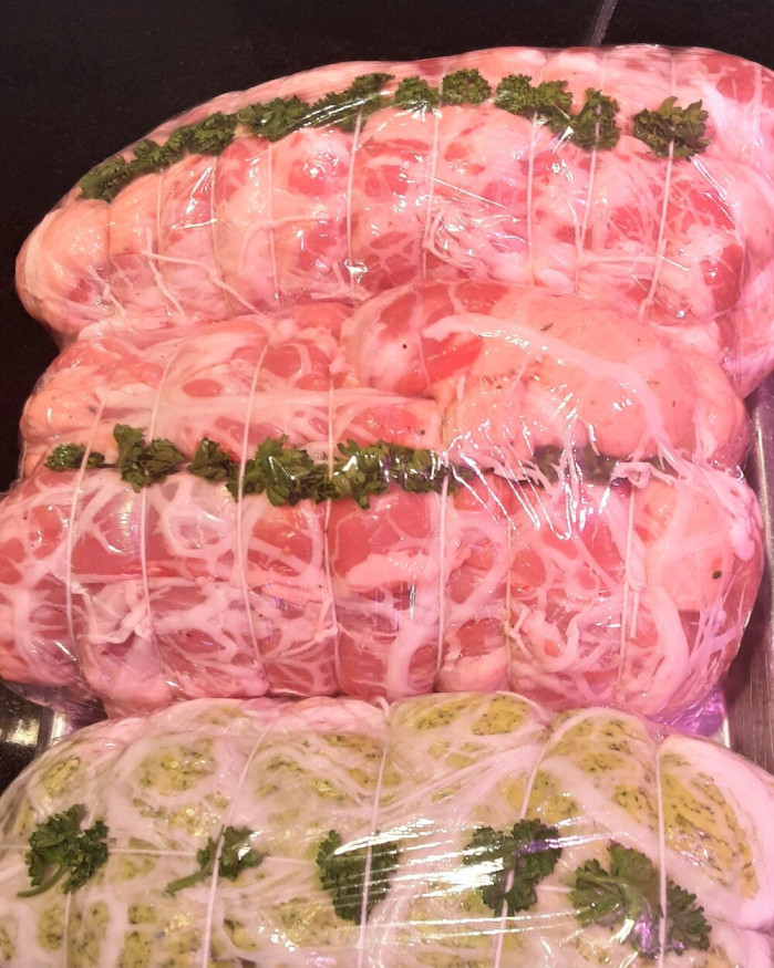 Epaule d'agneau désossée farcie