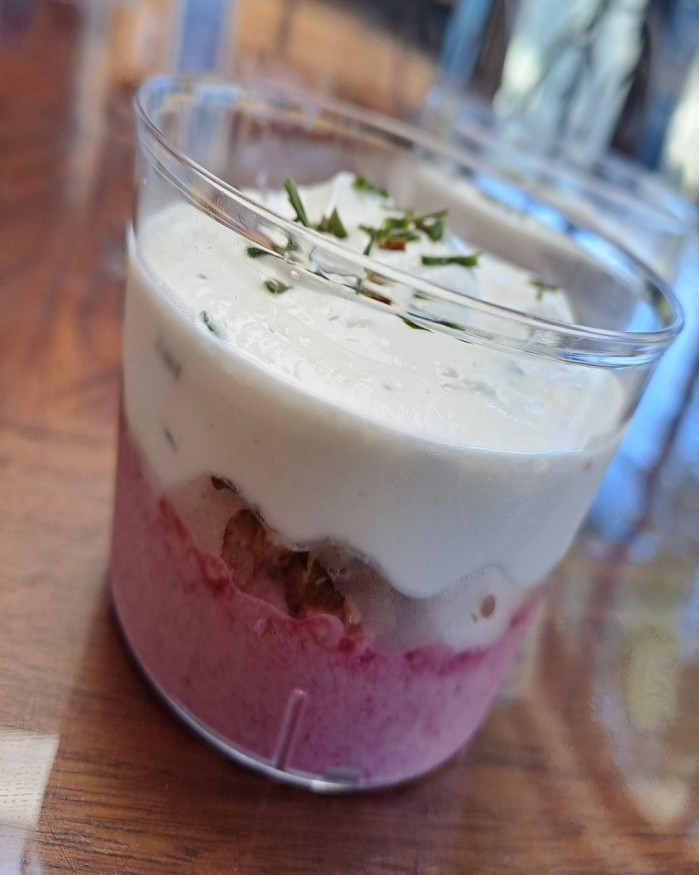 Bodega Mousse de Betterave, Noix et Crème de Chèvre-ciboulette