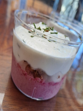 Bodega Mousse de Betterave, Noix et Crème de Chèvre-ciboulette