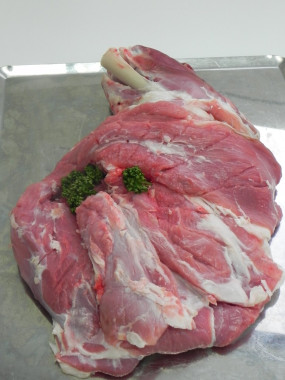 Epaule d'agneau Normande (façon gigot)