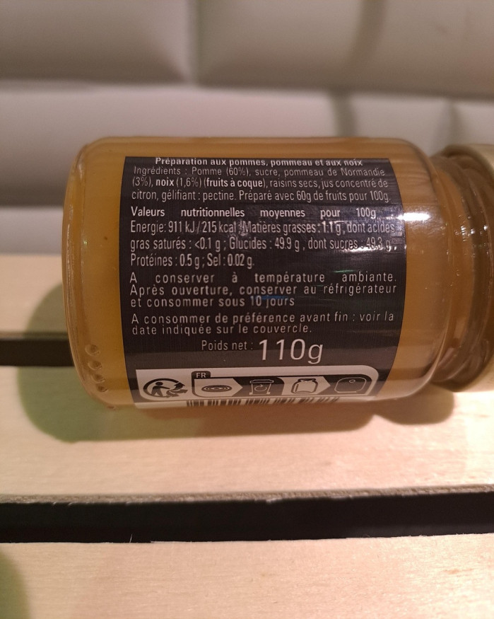 Confit pomme/pommeau aux noix