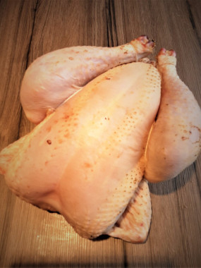 Poulet blanc de la région PAC